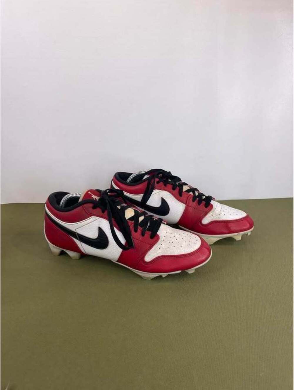 Nike Air Jordan 1 Low TD Cleats Chicago Red White Black FJ6245-106 Size 9.5